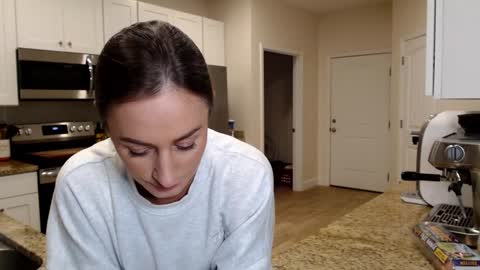 Holi Hurricane online show from February 13, 2026, 3:24 am