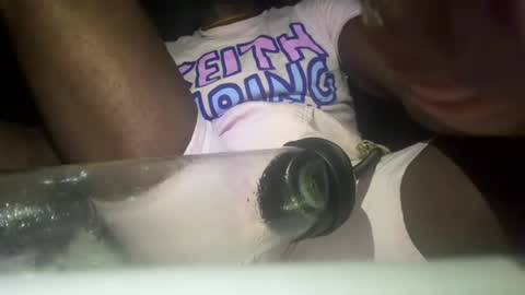 Snapshot of holla1376 chatting on August 7, 2026, 2:57 am yum yum yum online show from August 7, 2026, 2:57 am