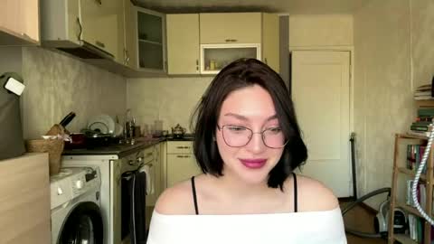 Sofia online show from April 26, 2026, 5:05 am
