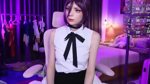 Holli online show from March 5, 2026, 10:55 am