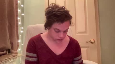 Snapshot of holly23hopefull chatting on December 30, 2024, 12:54 am Hollys Drive threw Side Of CB. online show from December 30, 2024, 12:54 am