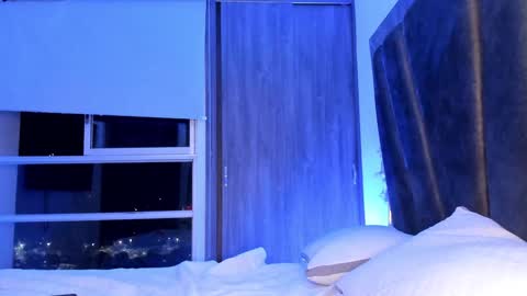 Snapshot of holly_29_m chatting on January 17, 2025, 8:45 am Mara online show from January 17, 2025, 8:45 am