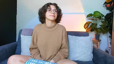 Snapshot of holly_and_honey_69 chatting on October 14, 2025, 10:32 pm Holly and Honey online show from October 14, 2025, 10:32 pm