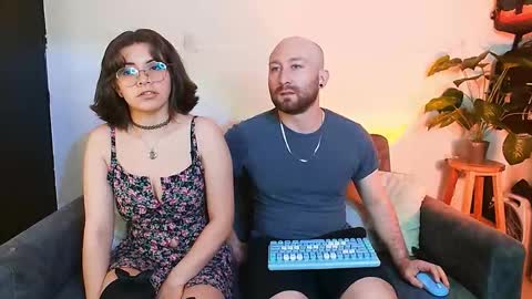 Snapshot of holly_and_honey_69 chatting on November 6, 2025, 9:15 pm Holly and Honey online show from November 6, 2025, 9:15 pm