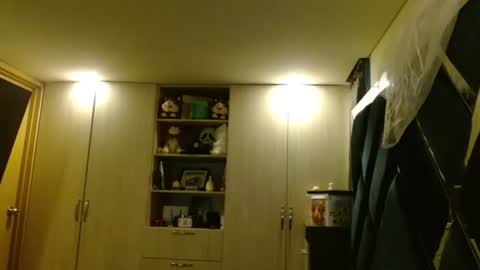 Snapshot of holly_rose69 chatting on June 22, 2026, 4:31 am Holly online show from June 22, 2026, 4:31 am