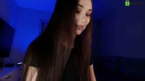 hollyextra online show from January 12, 2026, 10:59 pm