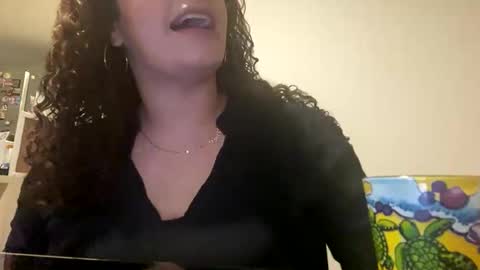 Snapshot of hollykoff chatting on January 1, 2025, 6:37 am space online show from January 1, 2025, 6:37 am