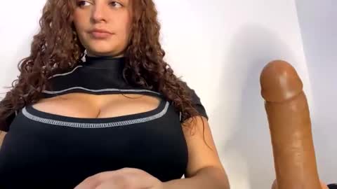 Snapshot of hollykoff chatting on January 29, 2025, 7:15 am space online show from January 29, 2025, 7:15 am