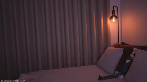 Snapshot of hollylinder_ chatting on May 21, 2026, 1:45 am Holly Linder online show from May 21, 2026, 1:45 am
