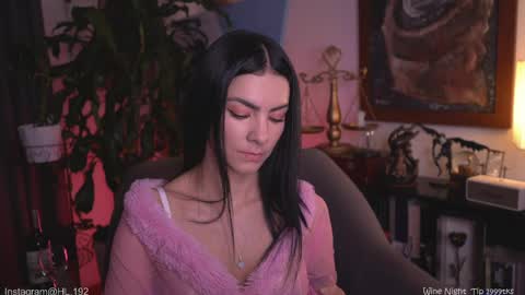 Snapshot of hollylinder_ chatting on May 23, 2026, 2:17 am Holly Linder online show from May 23, 2026, 2:17 am