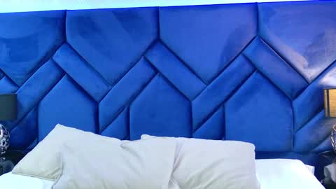 Holly online show from May 30, 2026, 12:02 pm