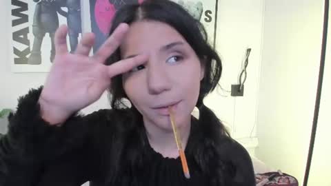 Snapshot of hollypeach_ chatting on June 16, 2026, 7:27 pm hollypeach_ online show from June 16, 2026, 7:27 pm