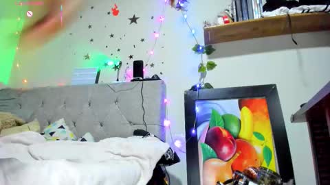 Snapshot of hollypurple chatting on January 9, 2026, 11:06 pm Hades and Persefone online show from January 9, 2026, 11:06 pm