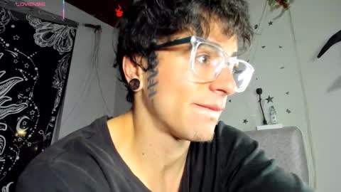 Snapshot of hollypurple chatting on February 22, 2026, 2:45 am Hades and Persefone online show from February 22, 2026, 2:45 am