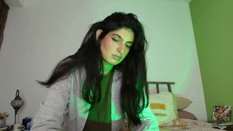 hollyshit_ online show from July 2, 2026, 1:16 am