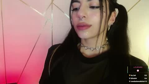 Snapshot of hollyxx_ chatting on March 1, 2025, 6:43 pm holly online show from March 1, 2025, 6:43 pm