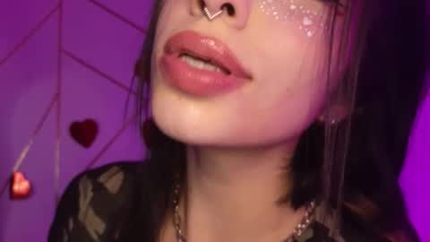 holly online show from March 11, 2026, 3:23 am