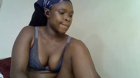 holy_ebony online show from March 18, 2026, 9:23 am