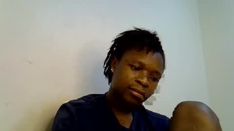 Snapshot of holy_ebony chatting on June 18, 2026, 9:14 am holy_ebony online show from June 18, 2026, 9:14 am