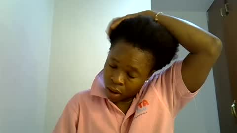 Snapshot of holy_ebony chatting on June 22, 2026, 6:10 am holy_ebony online show from June 22, 2026, 6:10 am