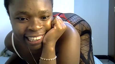 Snapshot of holy_ebony chatting on June 26, 2026, 12:48 am holy_ebony online show from June 26, 2026, 12:48 am