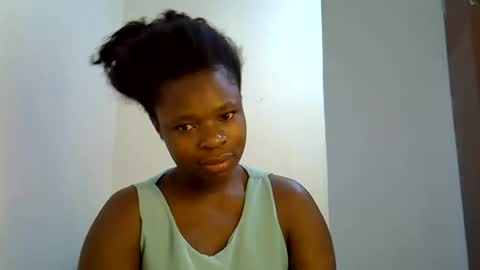 Snapshot of holy_ebony chatting on June 29, 2026, 6:08 am holy_ebony online show from June 29, 2026, 6:08 am