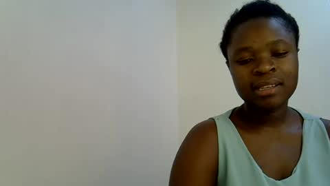 Snapshot of holy_ebony chatting on June 29, 2026, 11:43 am holy_ebony online show from June 29, 2026, 11:43 am