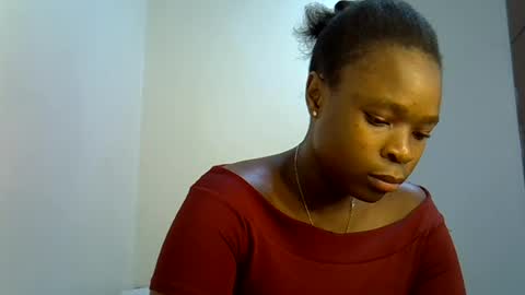 Snapshot of holy_ebony chatting on July 1, 2026, 3:23 pm holy_ebony online show from July 1, 2026, 3:23 pm