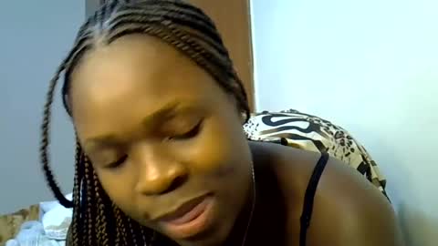 Snapshot of holy_ebony chatting on July 7, 2026, 4:33 pm holy_ebony online show from July 7, 2026, 4:33 pm