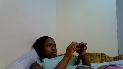 Snapshot of holy_ebony chatting on July 18, 2026, 5:11 am holy_ebony online show from July 18, 2026, 5:11 am
