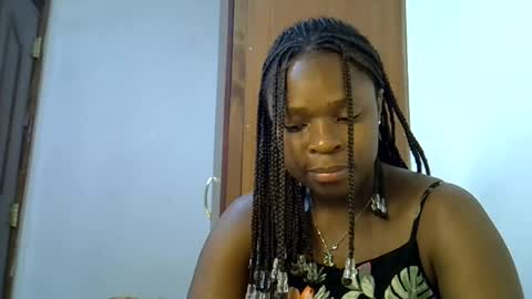 Snapshot of holy_ebony chatting on July 25, 2026, 7:11 pm holy_ebony online show from July 25, 2026, 7:11 pm