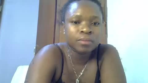Snapshot of holy_ebony chatting on July 30, 2026, 11:37 pm holy_ebony online show from July 30, 2026, 11:37 pm