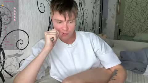 Snapshot of holy_eggs_00 chatting on June 24, 2026, 4:17 pm holy_eggs_00 online show from June 24, 2026, 4:17 pm