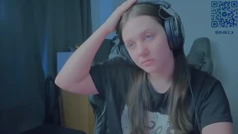Snapshot of holy_kveta chatting on July 17, 2026, 4:08 am Kviki online show from July 17, 2026, 4:08 am