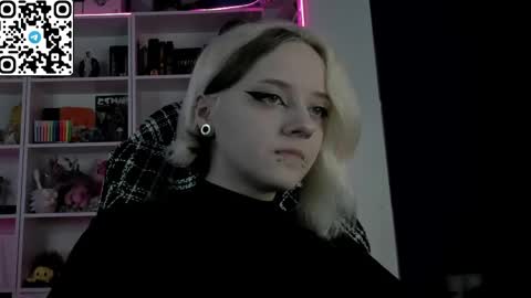holy_mistresss online show from April 25, 2026, 9:01 am