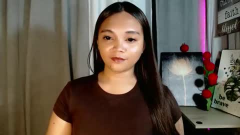 Bella online show from May 4, 2026, 10:06 pm
