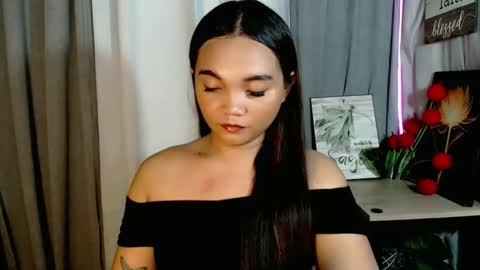 Bella online show from May 12, 2026, 3:03 am