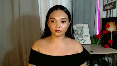 Bella online show from May 14, 2026, 1:56 am