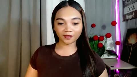 Bella online show from May 22, 2026, 12:00 pm