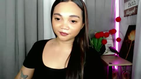 Bella online show from May 25, 2026, 3:45 am