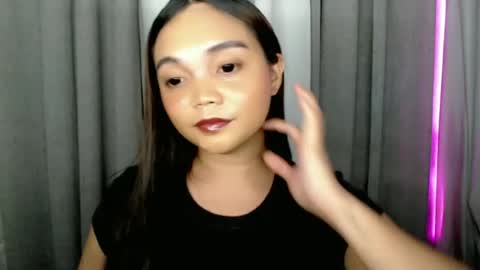 Bella online show from June 5, 2026, 8:36 pm