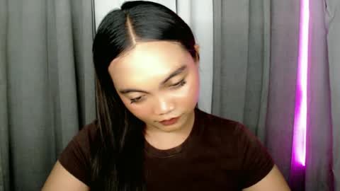 Bella online show from June 9, 2026, 10:10 pm