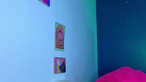      online show from November 9, 2025, 7:50 am