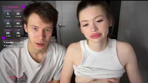 Snapshot of holybabe342 chatting on February 26, 2025, 6:43 pm Vio online show from February 26, 2025, 6:43 pm