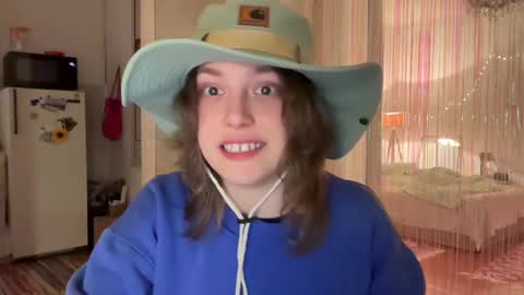 Snapshot of holydori chatting on March 3, 2025, 9:26 pm dori not holy get my tg channel with link from description under last photo online show from March 3, 2025, 9:26 pm