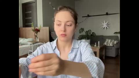 Snapshot of holydori chatting on September 27, 2025, 8:19 am dori not holy get my tg channel with link from description under last photo online show from September 27, 2025, 8:19 am