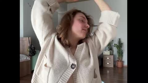 Snapshot of holydori chatting on October 30, 2025, 8:27 am dori not holy get my tg channel with link from description under last photo online show from October 30, 2025, 8:27 am