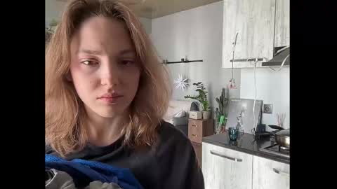 Snapshot of holydori chatting on November 9, 2025, 9:51 am dori not holy get my tg channel with link from description under last photo online show from November 9, 2025, 9:51 am