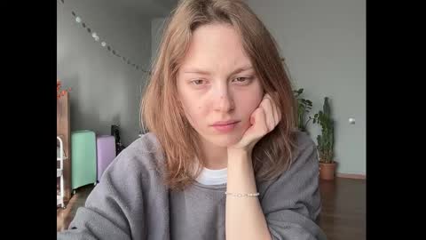 Snapshot of holydori chatting on November 27, 2025, 7:43 am dori not holy get my tg channel with link from description under last photo online show from November 27, 2025, 7:43 am