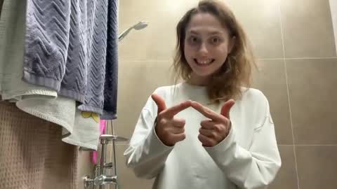 Snapshot of holydori chatting on June 3, 2026, 9:09 pm dori not holy get my tg channel with link from description under last photo online show from June 3, 2026, 9:09 pm